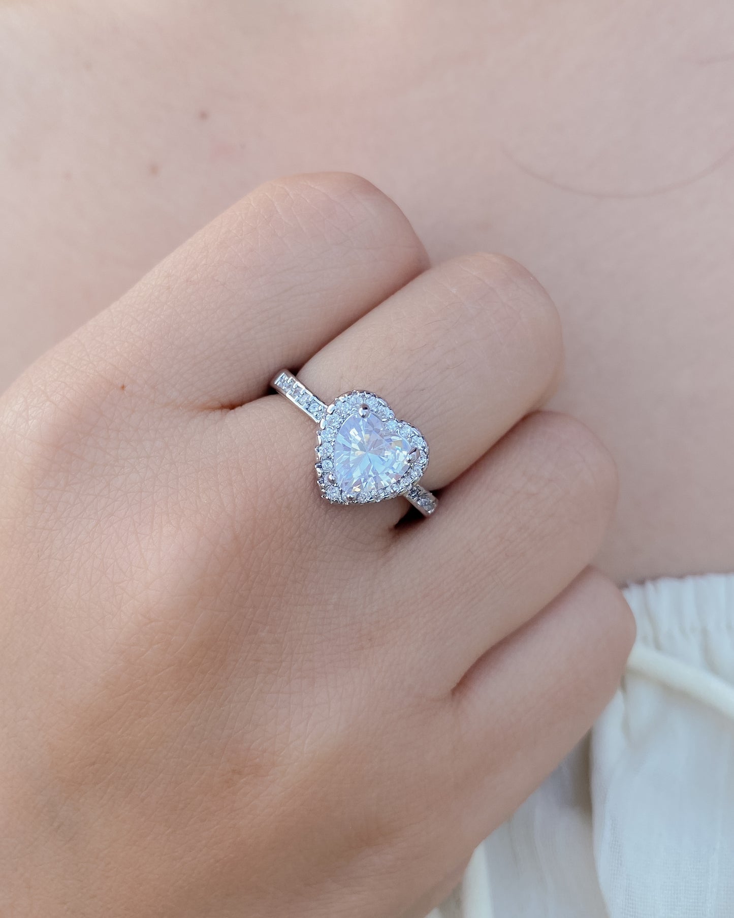 ANILLO PIEDRA DE CORAZÓN