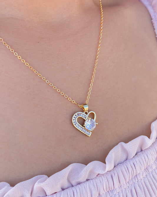 Cadena en baño de oro con forma de corazón