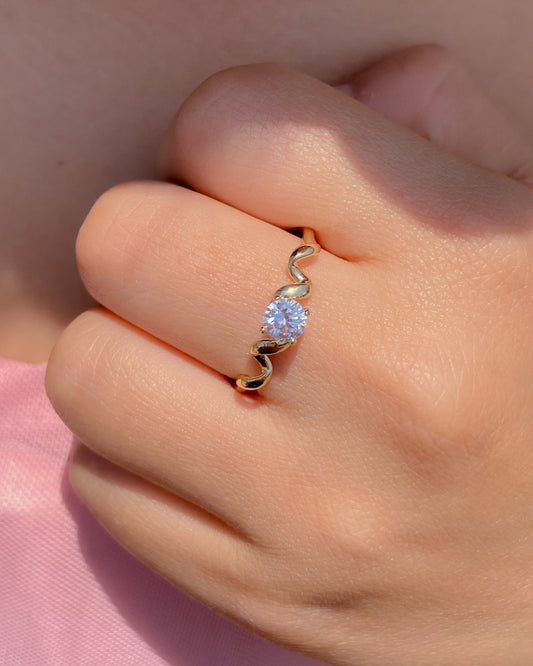 ANILLO XUPINGONDULADO CON PIEDRA