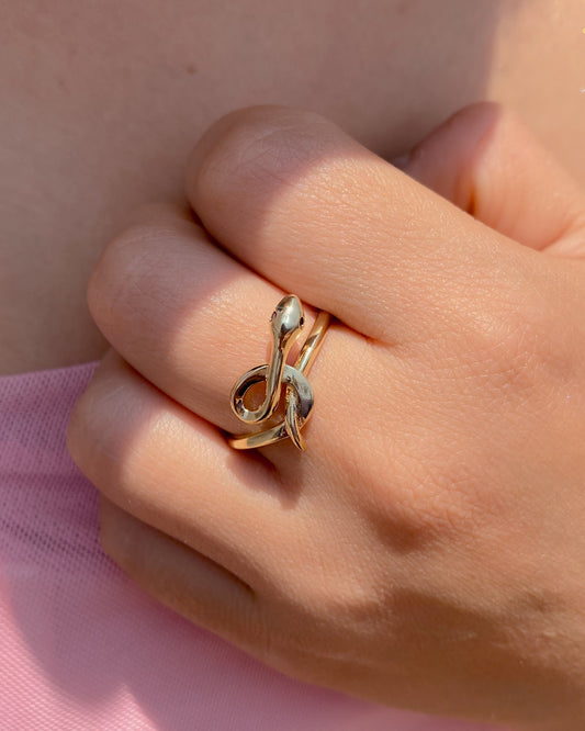 ANILLO CON FORMA DE SERPIENTE